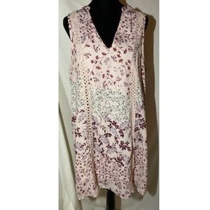 Pink flowered casual dress